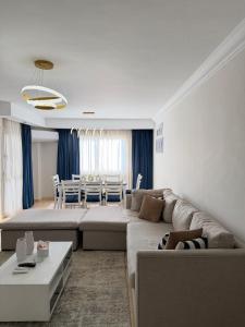 White Luxe 3BR - 5- stars Hotel Feel - Madinaty
