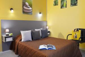 Hotels Logis Hotel Le Prieure : photos des chambres