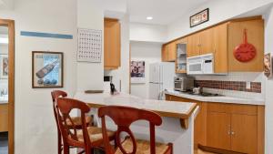 The Ridgeline The Traverse by AvantStay 2 Slopeside Units Hot Tub Sauna Heated Pool Heart of Olympic Valley