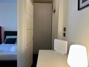 Modern Apartment near City Center and Train Station