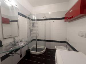 Modern Apartment near City Center and Train Station