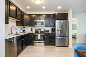 Modern Vista Cay Reserve Condo - 6003