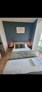 Lakeshore Loft with waterviews 10 mins to BMO field