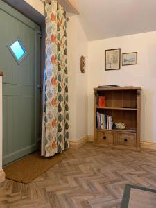 Mini Treacle Cottage