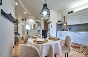 Moma House
