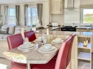 Ballagan Lodge - Uk43375