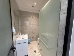 Molla Hotel Restorant