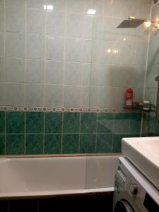 Кривий Ріг місто, Гірницький 5й мікрорайон, 47, 3кімнатна квартира, 2й поверх