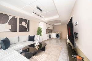 Stylish 2BR with Panoramic View 16th Floor Tangier