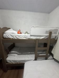 Casa sobrado com garagem