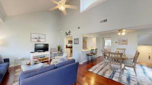 243 Turnberry Village