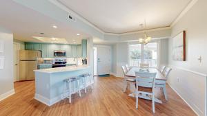 2516 Windsor Place II