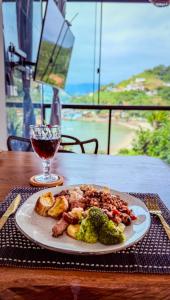 Loft Boutique Frente Mar com Hidromassagem e Vista Panorâmica