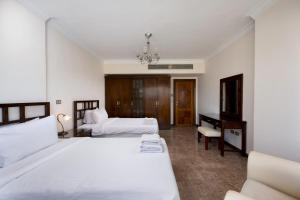 Luxury Nile View Stays in Agouza