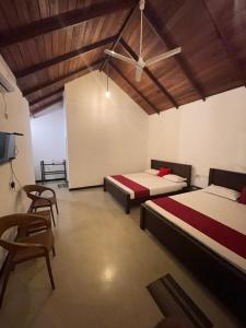 Araliya Lake Camp Resort