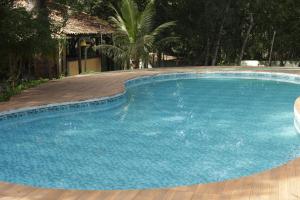 MOTO GP Chácara Shangrilá com 2 chalés 01 sobrado piscina até 13 hóspedes