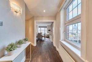 Flat 33, Ovington Court