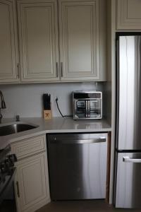 Beautiful and Elegant 3 Bedroom Apartment in the heart of Roosevelt