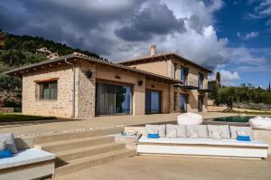 Seaview Villa in Apollonii Lefkada