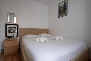 Gagliardini - KP - Cosy 2-pers apt in lively neighborhood Paris 20