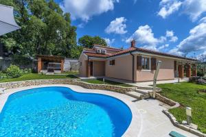 Family friendly house with a swimming pool Visnjan, Central Istria - Sredisnja Istra - 25128