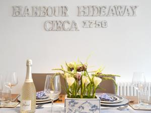 Harbour Hideaway Circa 1750