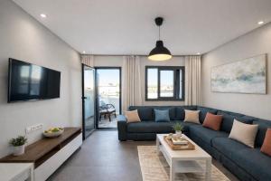 PoolYear round & Gym h3