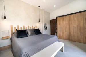 Modern Boutique House in Jacó with Pool