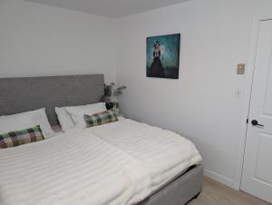 A Peaceful Uptown Retreat - Easy Access Everywhere