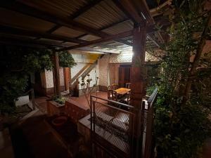 YEYAS HOUSE, Casa Quinta en Monte Grande, Buenos Aires, EZEIZA AIRPORT, GARDEN, SWIMMING POOL