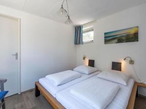 Duinland 190, 5-guest bungalow with garden