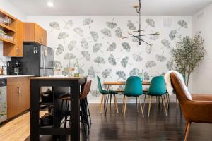 Emerald Oasis: Centrally Located