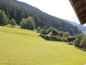 Chalet Anna with terrace and mountain view