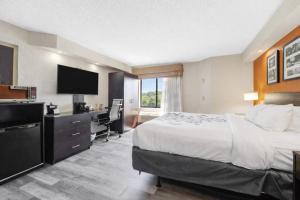 Wingate by Wyndham Leesburg Florida