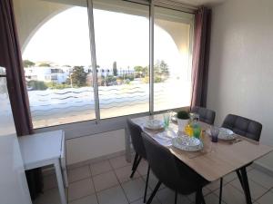 Studio cabine, proche mer et piscines - 4 pers. - FR-1-307-293