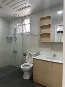 Luxury Apartment Near FV Hospital