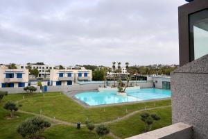 2 Bedrooms - Gym & Pool F5