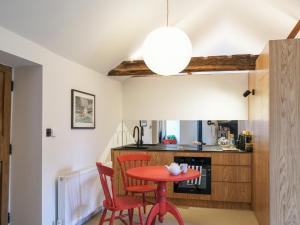 Sparrow Green Farm Cottage - Uk50110