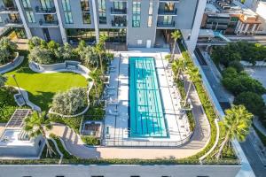 Modern 1BR Downtown Miami with Pool & Resort Amenities