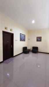 Homely Guest House Tegal