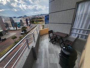 Acogedor apartamento ceca a universidades y C C