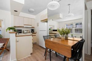 Waters Edge Condo 9 - Renovated Bathroom in 2025!