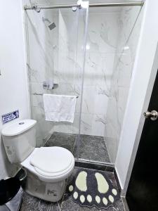 Zavara Hostal - Pueblo Tapao, 321-609-4407