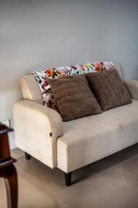 Rumah Rojana - 3 kamar tidur dengan fasilitas lengkap & kolam renang