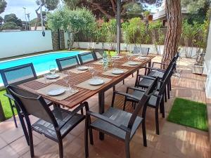 Villa Exclusiva con Piscina Privada en Platja dAro - ES-209-100