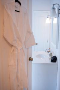Deluxe Double Room with Shower room in The Denny House