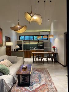 Brand New Tropical Villa - 3BR - Private - Sleep 6