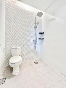 7R2B2PB-Above Shoplot-Sekama Kuching Town-12Pax-JR Homestay121