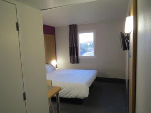 Hotels B&B HOTEL Yvetot : photos des chambres