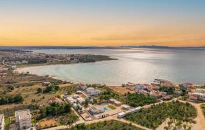 Beautiful Home In Privlaka